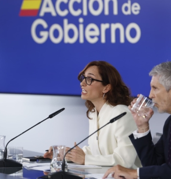 Malestar del Gobierno con Clavijo por su queja por la falta de [...]