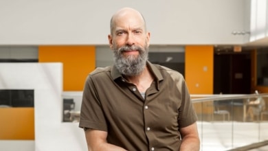 La teoría que cambia nuestra comprensión del cerebro y ayuda a explicar por qué tenemos prejuicios: "No reaccionamos al estímulo, lo anticipamos"