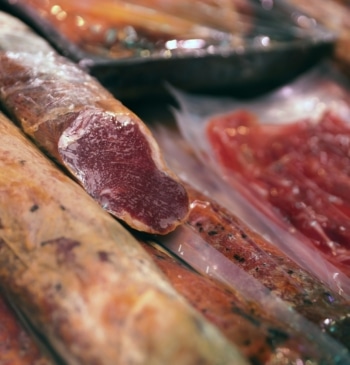 Chorizo "de primera", mortadela, salchichón o zumo envasado así es el menú [...]