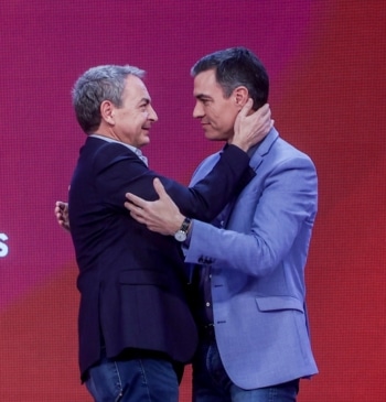 El disfraz de Zapatero es el disfraz de Sánchez