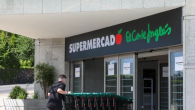 El Corte Inglés mueve ficha ante la inflación y baja el precio de 1.300 productos de la cesta de la compra