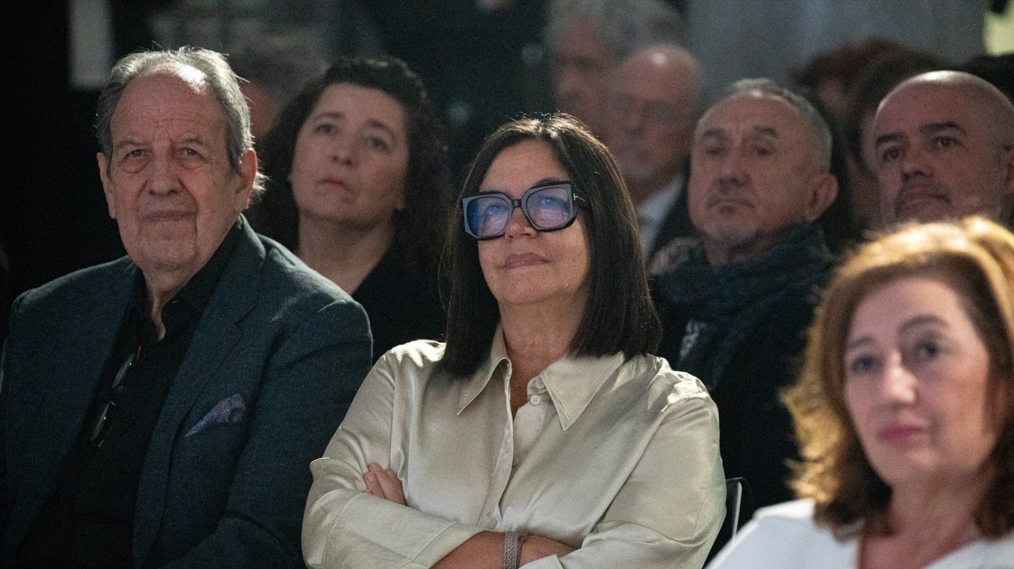 Àngels Barceló, la periodista que siempre se impone ante quienes la acusan de traición