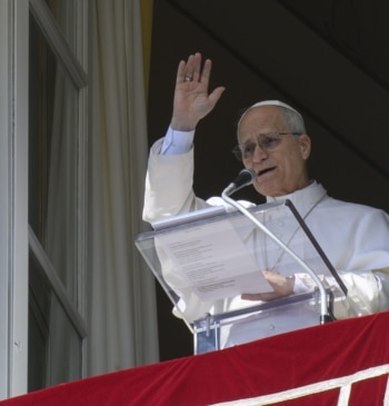 El papa León XIV durante una misa en el Vaticano