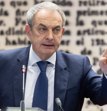 El Gobierno espera al sumario para confirmar o cambiar su línea de [...]