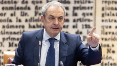 El Gobierno espera al sumario para confirmar o cambiar su línea de defensa de Zapatero