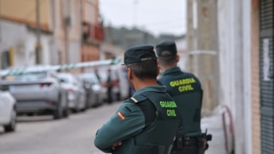 Hallan muertos a un guardia civil, su mujer y su hijo de 20 años en Dolores (Alicante)
