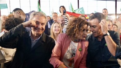 Incredulidad y temor en el PSOE tras el 'shock' de la imputación de Zapatero: "Si se confirma, sería un palo terrible"