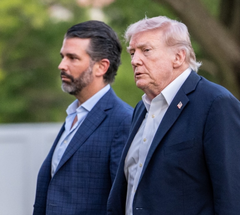 Trump amenaza con "borrar de la faz de la Tierra" a Irán si ataca buques de EEUU en el estrecho de Ormuz