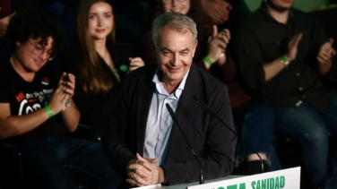 El PSOE busca una explicación: "Zapatero puede ser negligente o descuidado, pero no delincuente"