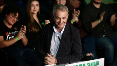 El PSOE busca una explicación: "Zapatero puede ser negligente o descuidado, pero no delincuente"