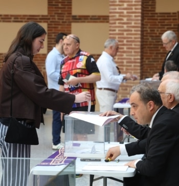 Referéndum en dos cofradías de León: las mujeres tendrán que seguir procesionando [...]