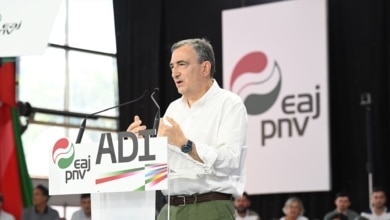 Aitor Esteban advierte ahora a Sánchez que sería "irresponsable" que siguiera "más allá de 2026"