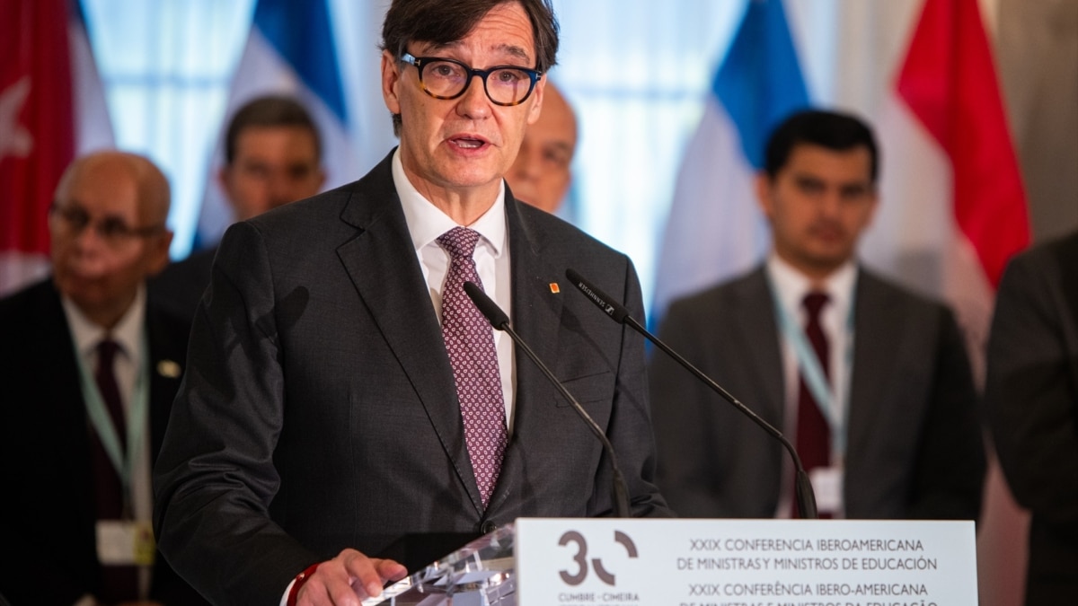 Illa cierra filas con Sánchez y lo presenta como un «referente moral» pese a las investigaciones que cercan al PSOE