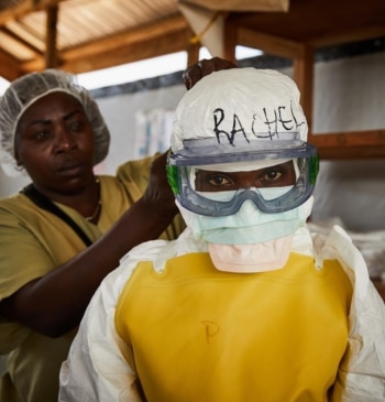 La epidemia de ébola en el este del Congo se extiende a [...]