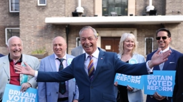 Nigel Farage triunfa en las locales inglesas y los laboristas se hunden también en Gales y Escocia