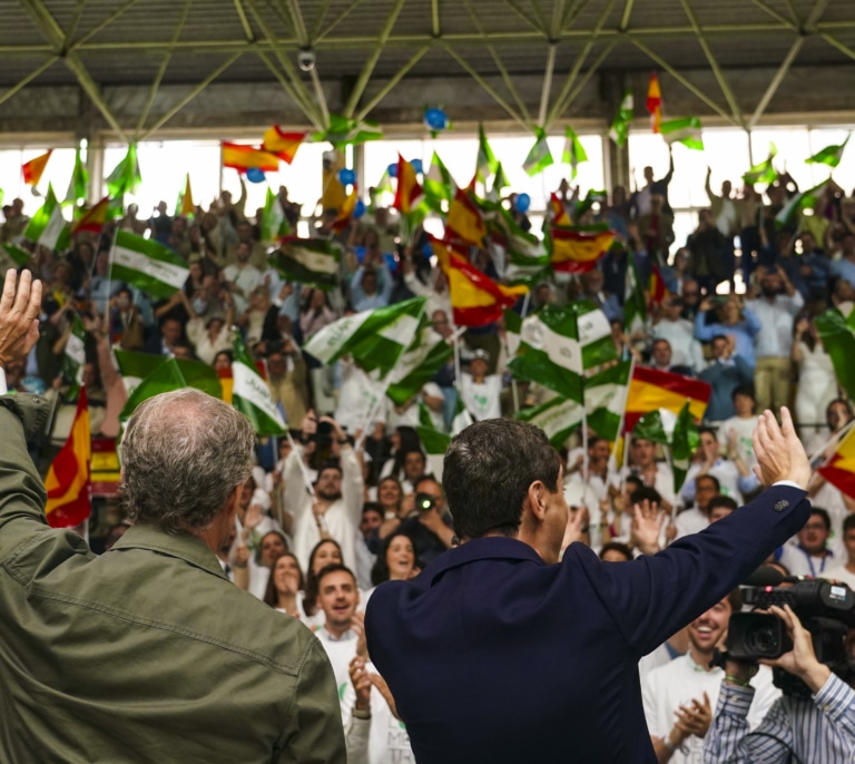 La pérdida de la mayoría absoluta, un enorme contratiempo para Feijóo