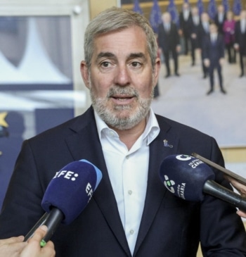 Clavijo exige a Sánchez frenar la llegada a Canarias del crucero con [...]