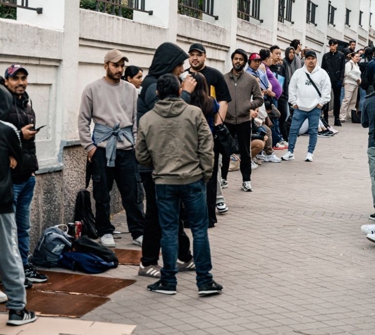 El Supremo decidirá el 13 de mayo si suspende la regularización extraordinaria de inmigrantes