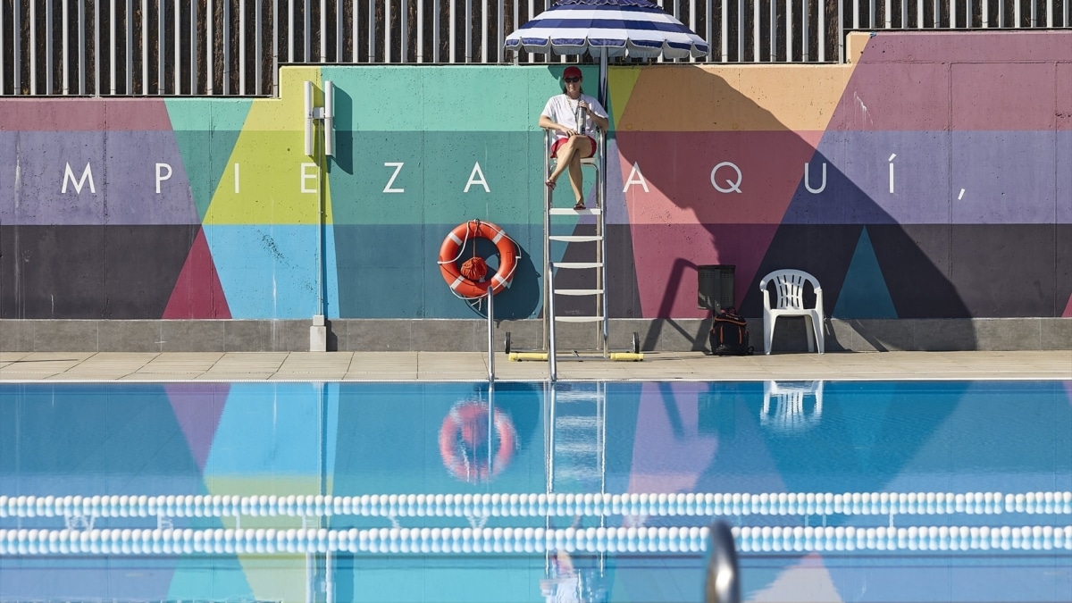 Foto de una piscina municipal madrileña