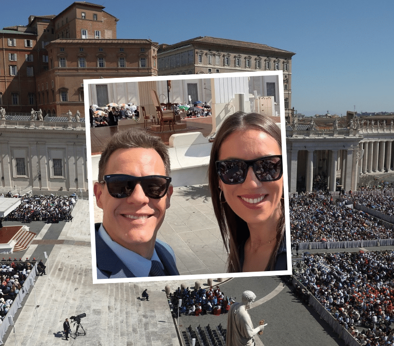 Los otros españoles que han visto hoy al papa: "Estamos emocionados, abrumados y felices"