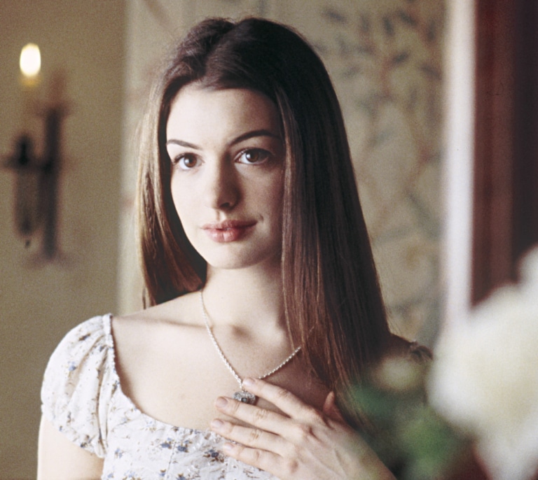 Anne Hathaway revivirá 'Hechizada', la película que protagonizó hace 20 años y que da el salto a la televisión