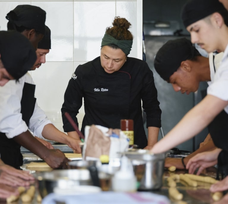 La escuela de cocina de un restaurante con estrella Michelin que ofrece un futuro a jóvenes vulnerables