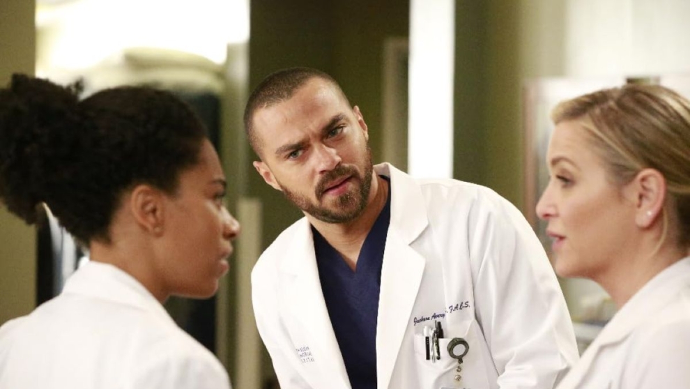 Jesse Williams interpretando al doctor Jackson Avery en 'Anatomía de Grey'