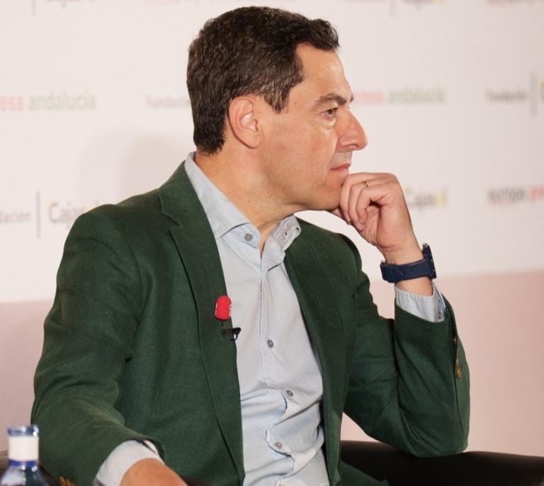 Juanma Moreno: “Los andaluces tienen una semana para pensar si quieren que yo gobierne solo o acompañado”