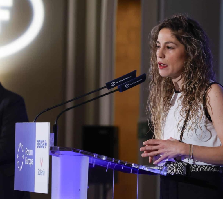 Sumar rechaza un adelanto de generales por Zapatero que beneficie a PP y Vox, pero se desmarca de las "mochilas" de corrupción del PSOE
