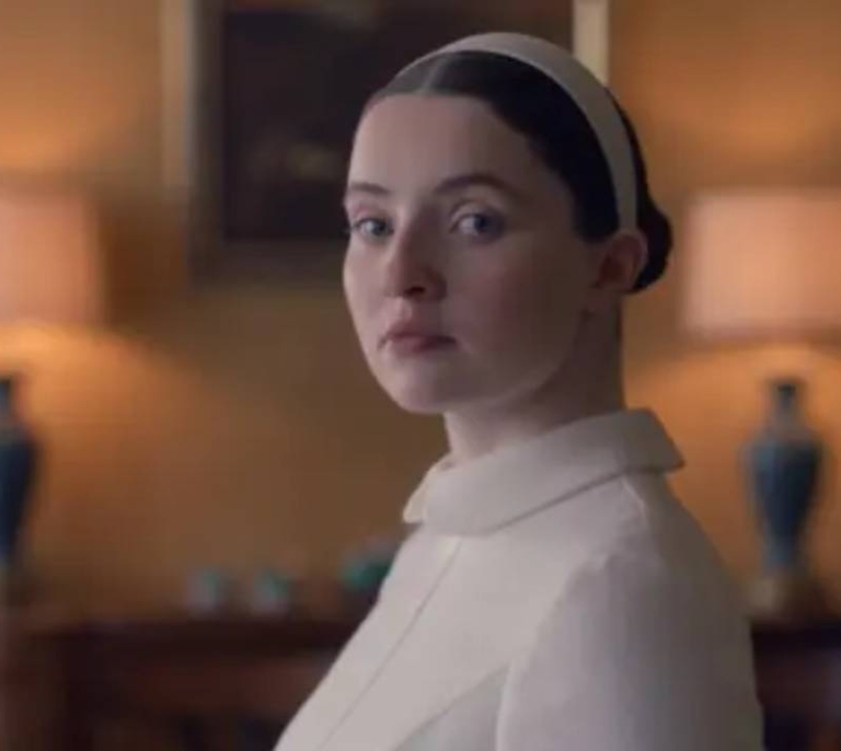 Daisy no es hija de June en 'Los testamentos': este es el motivo del cambio en la historia