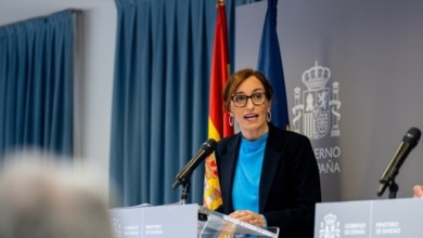 Difteria, polio, sarampión...: Sanidad enviará 25.000 dosis de vacunas a Ceuta por la crisis migratoria