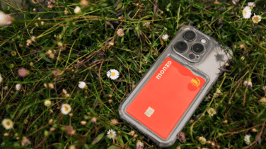 La llegada Monzo a España calienta la guerra de los neobancos en pleno auge de Revolut o Trade Republic
