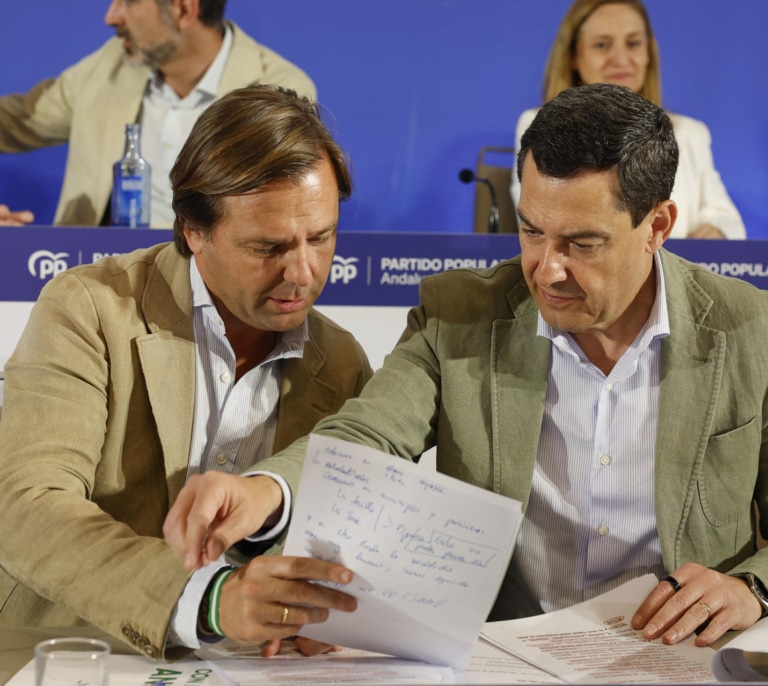 Los pactos de Murcia y Extremadura, con el PP por encima del 41%, habilitan a Vox para exigir gobierno en Andalucía