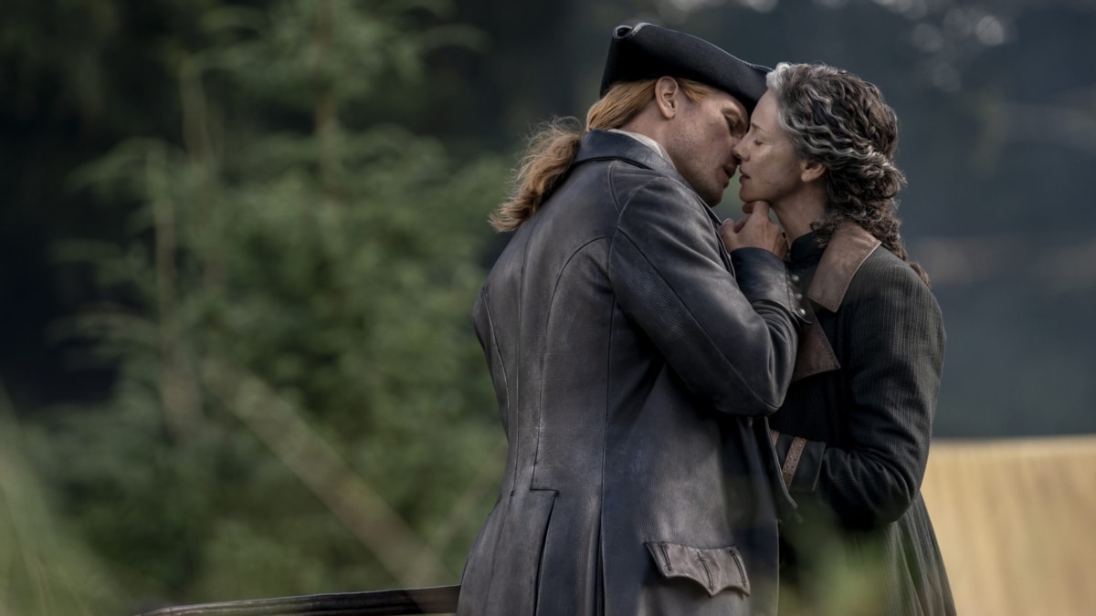 Jamie y Claire en el episodio final
