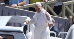 Ayuso entregará la Medalla Internacional de la Comunidad de Madrid al papa León XIV el próximo lunes en el Vaticano