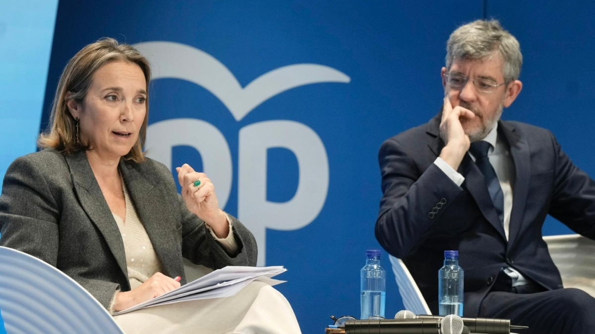 El vicesecretario de Economía del PP, Alberto Nadal, y la vicesecretaria de Regeneración Institucional, Cuca Gamarra