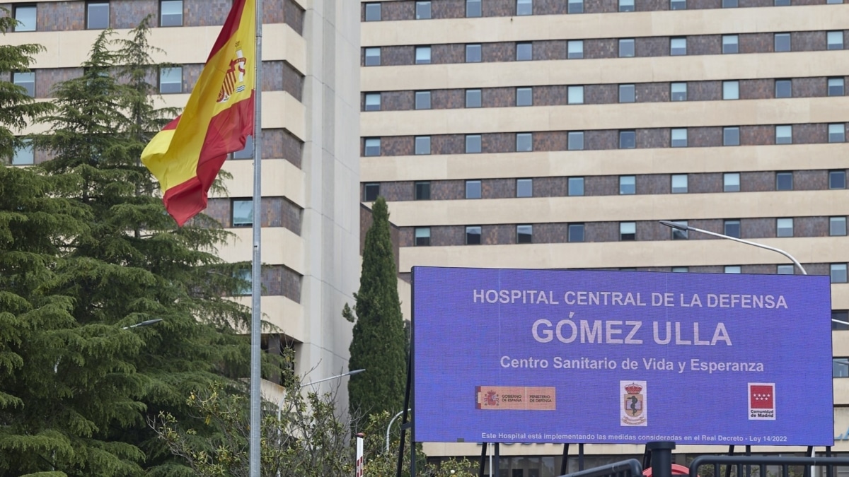 Fachada del Hospital Central de La Defensa Gómez Ulla.