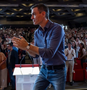 Sánchez mira "a 2027 y más allá" y elude responsabilidades señalando las [...]
