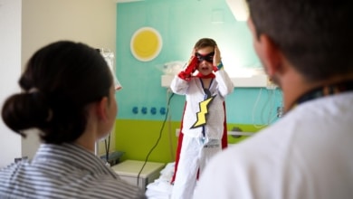 La Fundación Pequeño Deseo llevará superpoderes a una veintena de hospitales de toda España por el Día del Niño Hospitalizado