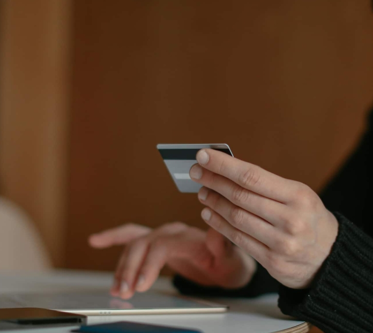 La UE actualiza las normas de las compras por internet: así es el cambio que beneficia a los usuarios