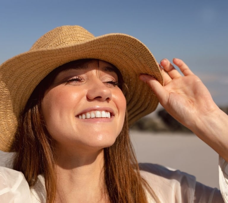 Si tienes la piel grasa, este protector solar SPF 50+ mantiene a raya los brillos