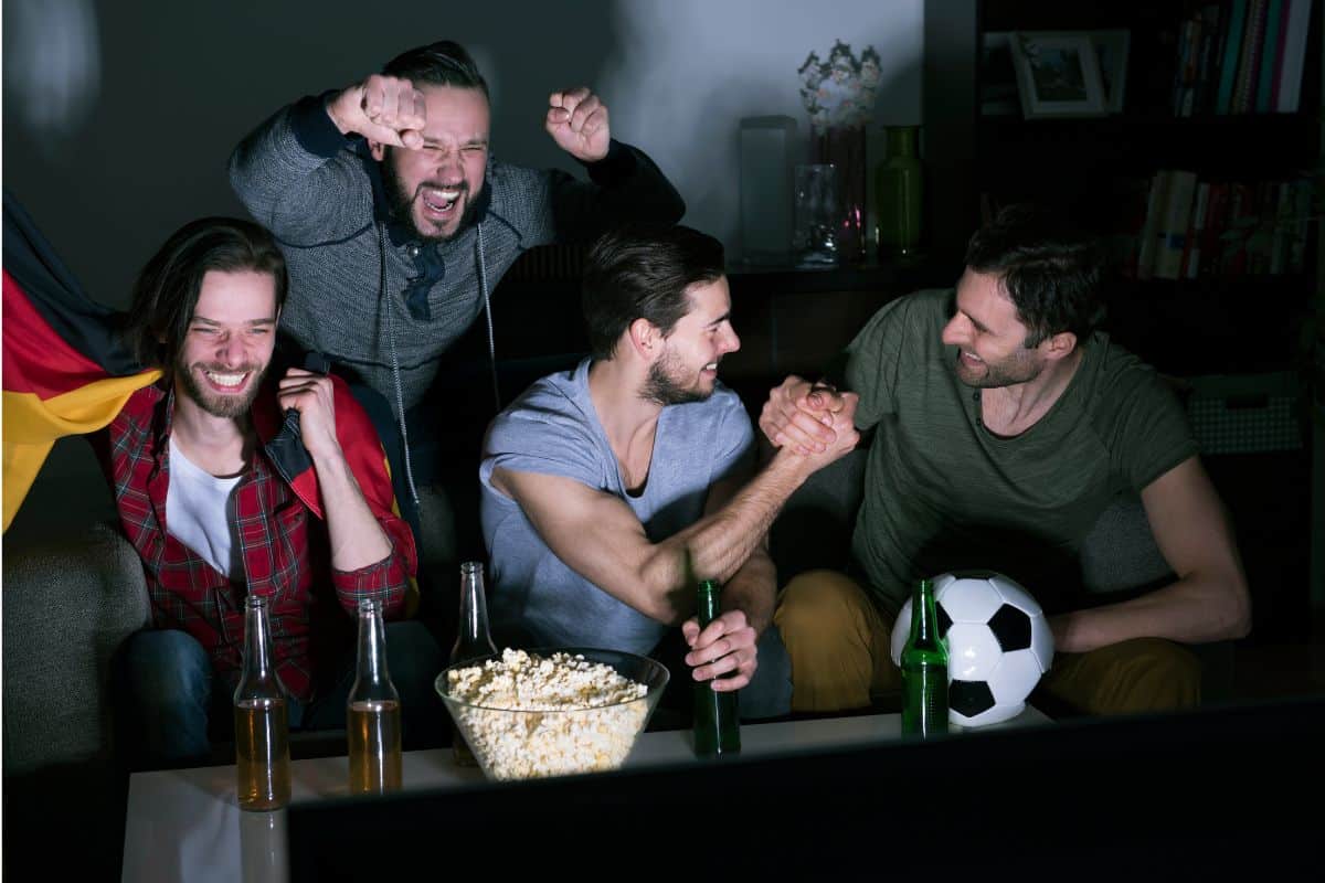 Vive el Mundial en casa con esta pantalla de 130 pulgadas ¡rebajada a menos de 30€!