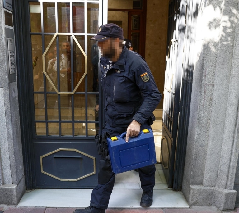 Los sindicatos policiales defienden a la  UDEF y denuncian "campañas de descrédito" por la investigación a Zapatero
