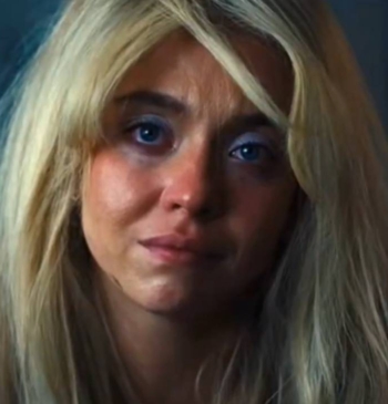 Sidney Sweeney en una escena del último episodio de la temporada 3 de 'Euphoria'.