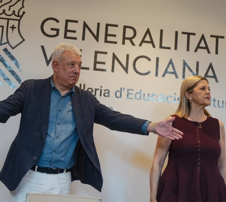 La Generalitat Valenciana desbloquea el conflicto docente con un acuerdo parcial que incluye una subida salarial de 200 euros