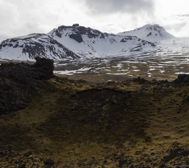 Todo a la vez en Snæfellsnes, la península de 90 kilómetros que resume la riqueza geológica y natural de Islandia
