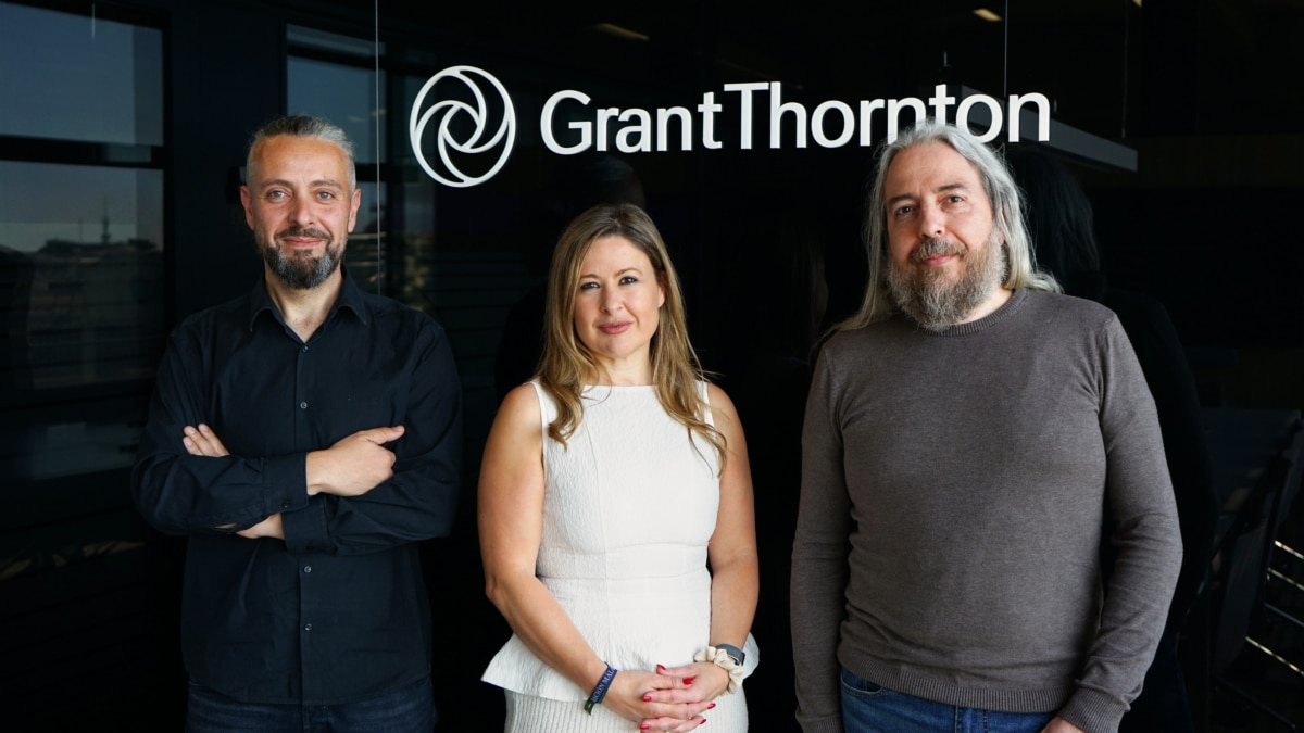 Miguel Ángel Martín, CEO de Hack by Security; Cristina Muñoz-Aycuens, socia de Forensic y Ciberseguridad de Grant Thornton y Rafa, COO-CTO de Hack By Security.
