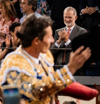 El torero más viejo (casi), por la Puerta Grande de Las Ventas