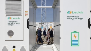 España frena el desperdicio de energía al disparar su red de almacenamiento