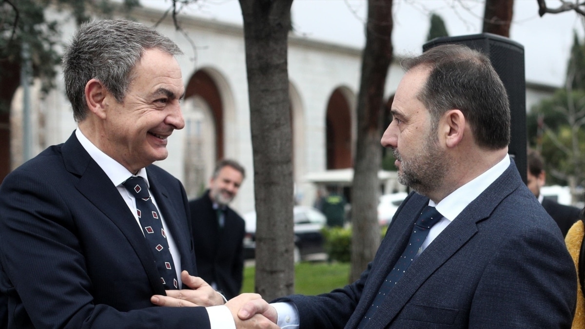 El expresidente del Gobierno, José Luis Rodríguez Zapatero junto a José Luis Ábalos